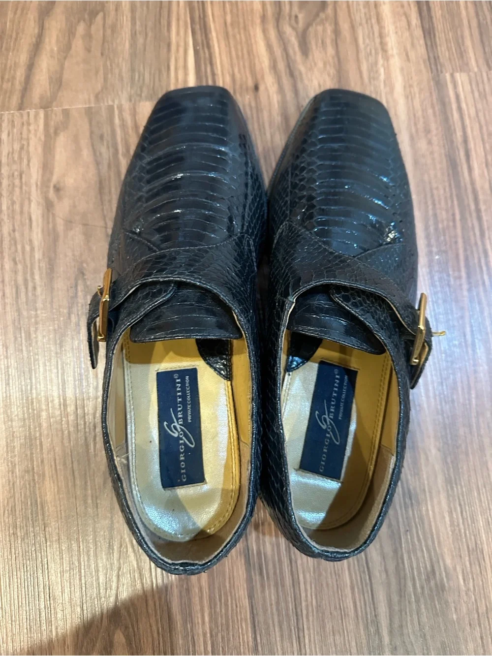 Giorgio Brutini polished black